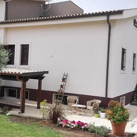 Ester Guest house *
